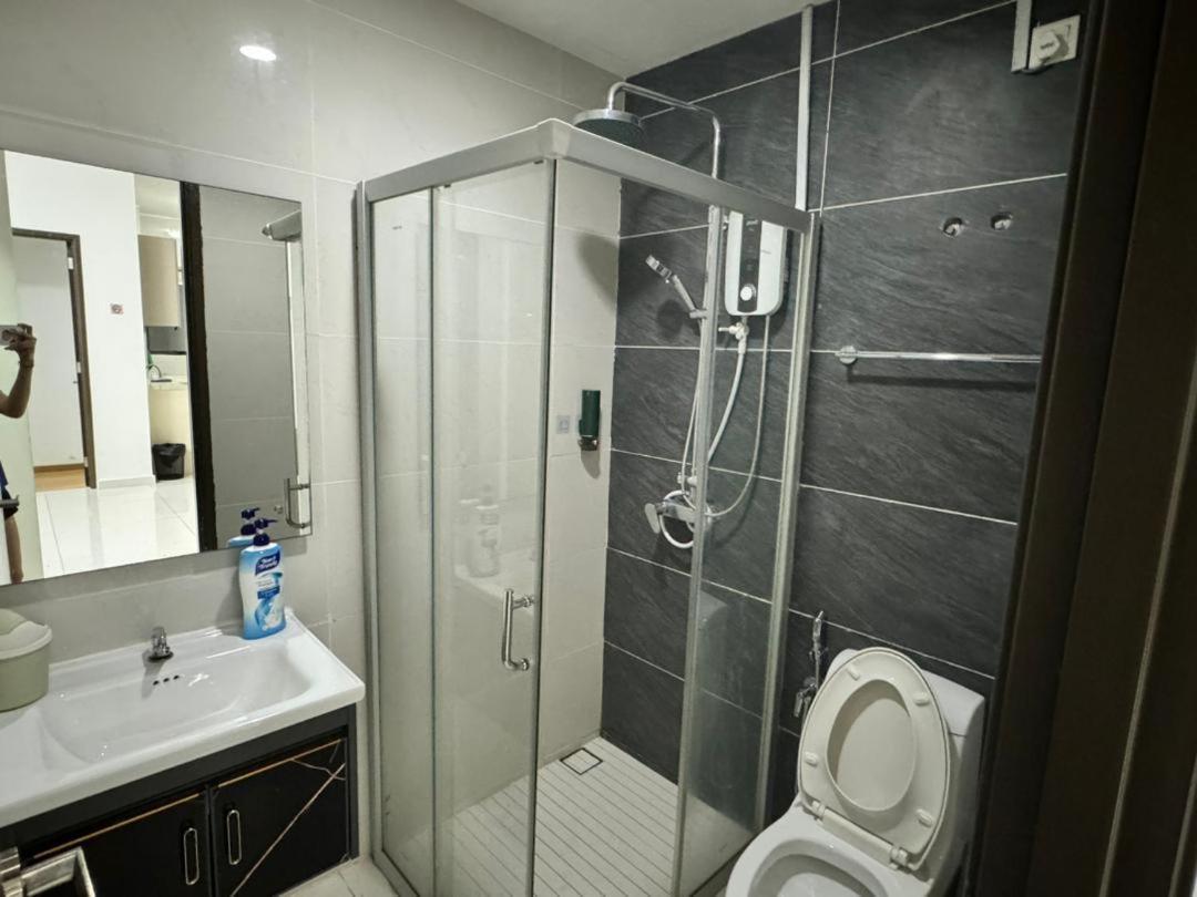 Vesta Homes, Danga Bay Baypoint With Seaview, جوهر بهرو المظهر الخارجي الصورة